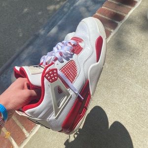 Mens Air Jordan 4 Retro Size 13. Comes with Original Box